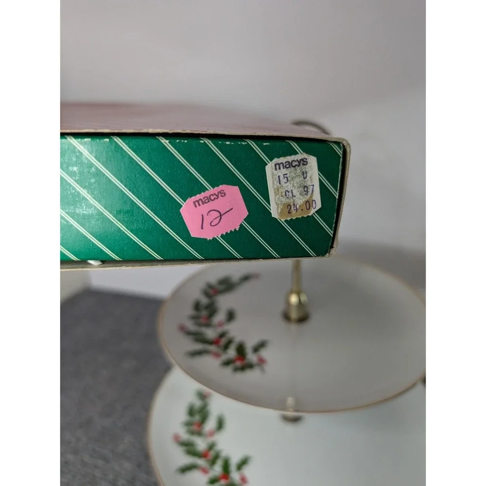 Vintage 1984 Holly Two Tier Tidbit Server Macy's With Box‎ Made in Japan